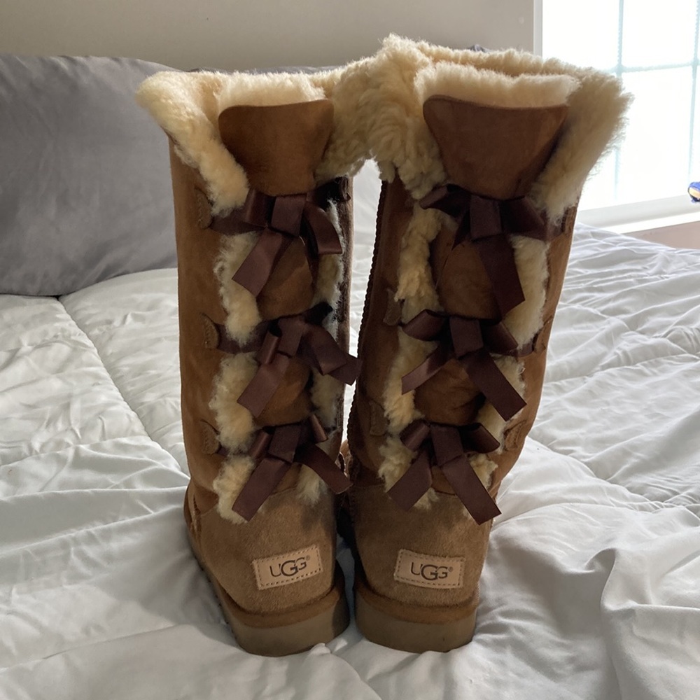 UGG® Bailey Bow II Suede Tall Water-Resistant Cold Weather Boots size 7 - Picture 1 of 17